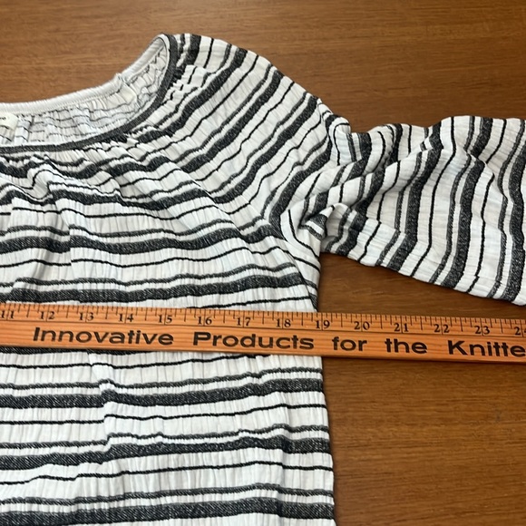 Max Studio Peasant Style Knit Top, Black & White Stripes, 3/4 Sleeves, Size S - Picture 12 of 13